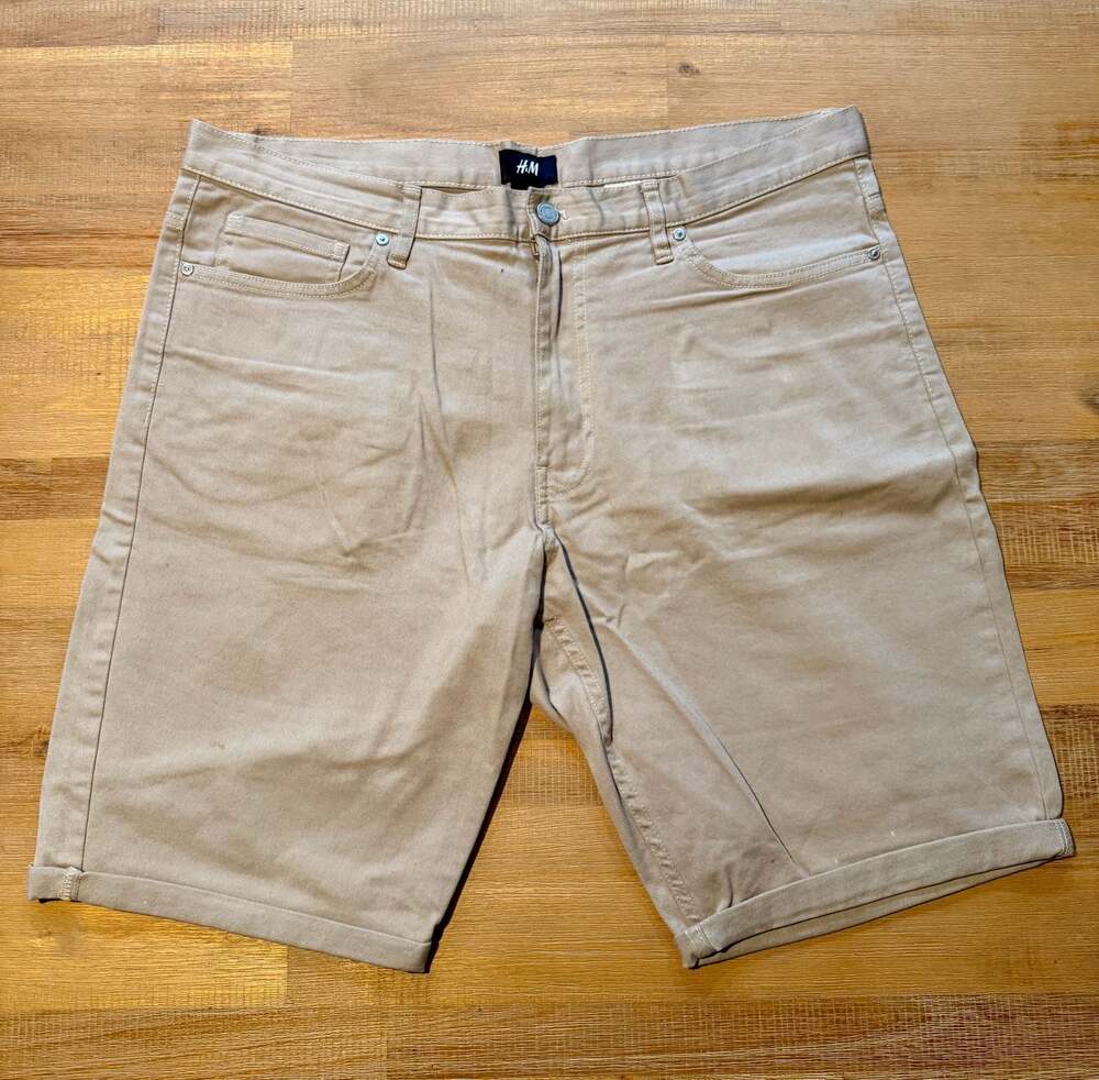 H&M Tan Cotton Blend Cuffed Denim Bermuda Shorts Size 33